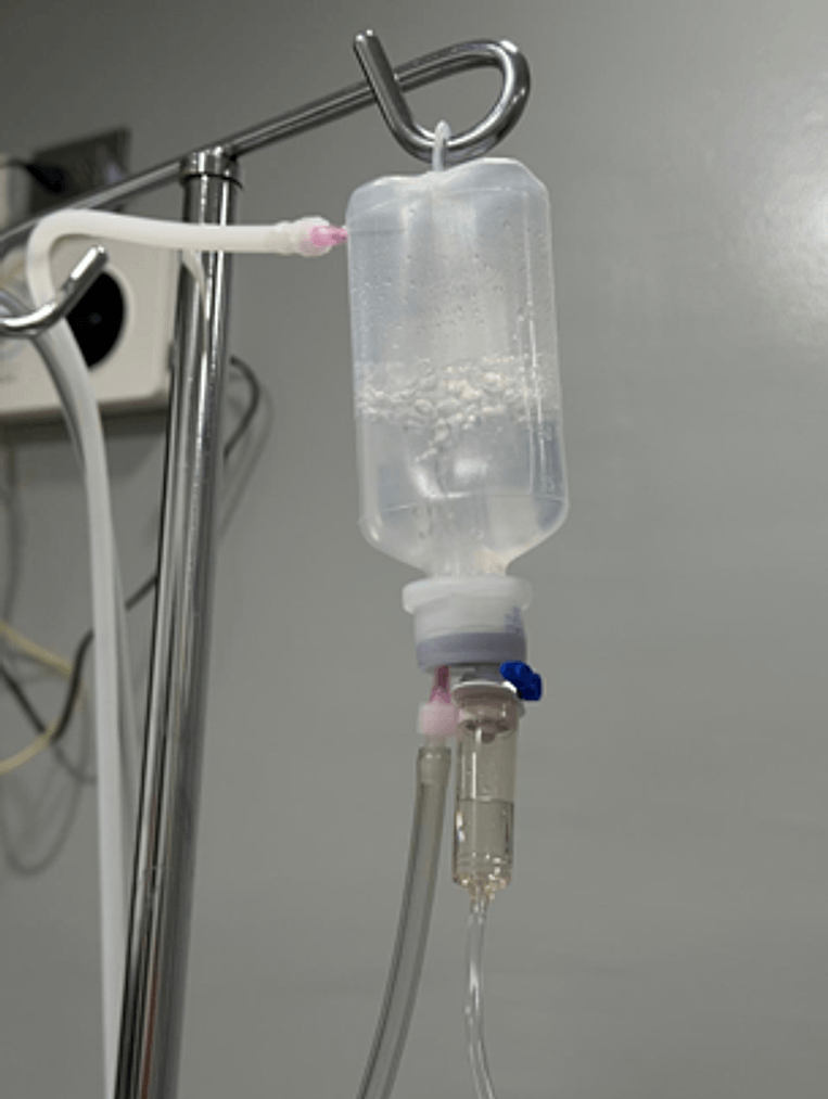 Ozonated saline preparation for systemic ozone therapy